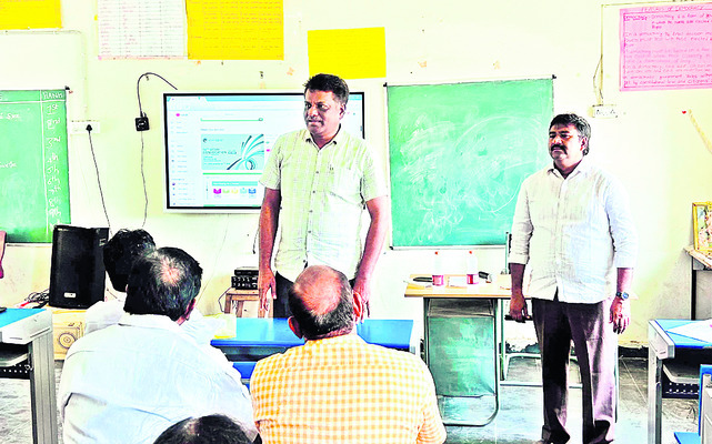 యువతకు ఉచిత శిక్షణ 1