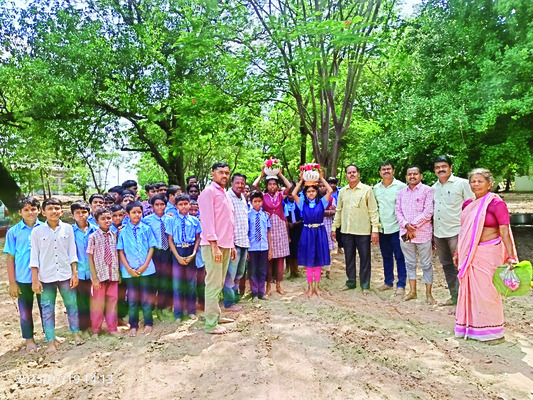 పాఠశాలల్లో వైభవంగా బోనాల పండుగ 2