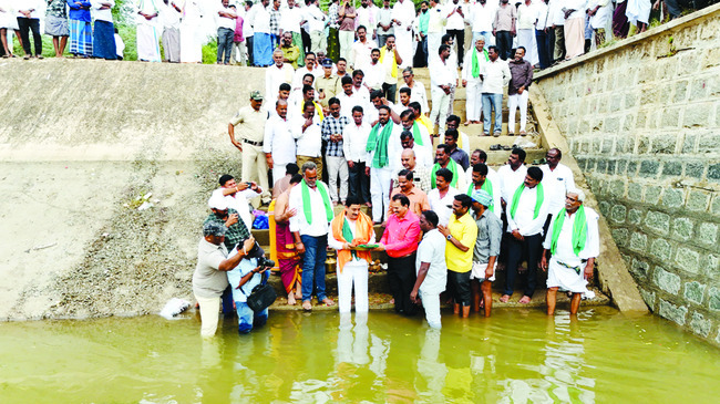 రేపు ‘పరిష్కార వేదిక’ 2