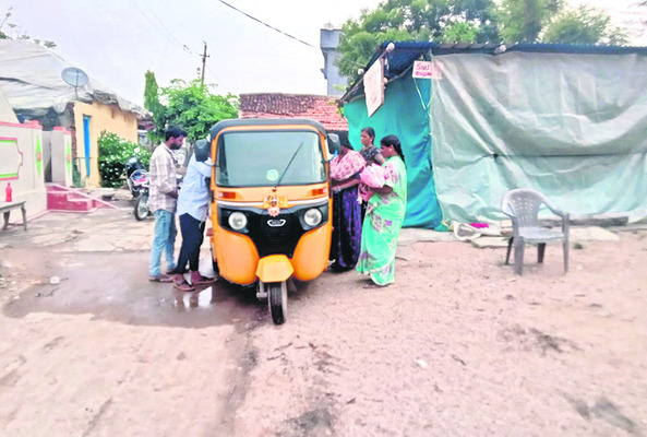 కామునిగూడెం.. ప్రగతికి దూరం2