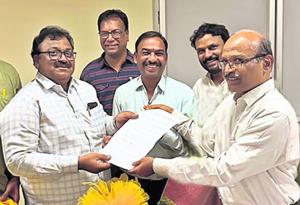 సంఘటిత పోరాటాలకు సన్నద్ధం కండి2