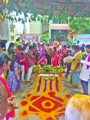 బోనమెత్తిన ఇందూరు1