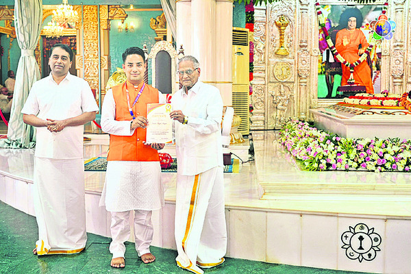సాయి బోధనలతో స్వీయ పరివర్తన 1