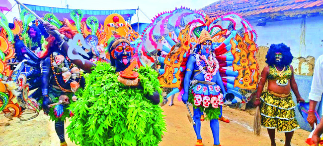 హోరెత్తిన ఎల్లారెడ్డి పట్టణం 1