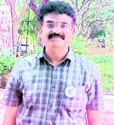 నవోదయ విద్యాలయంలో అ‘పూర్వ’ సేవలు2