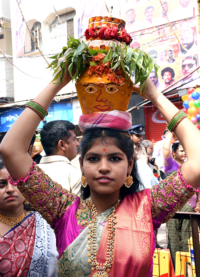 Devotional : Bonalu 2025 Festival in Telangana Photos21