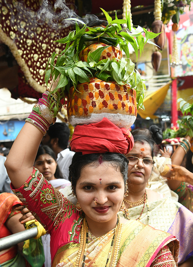 Devotional : Bonalu 2025 Festival in Telangana Photos23