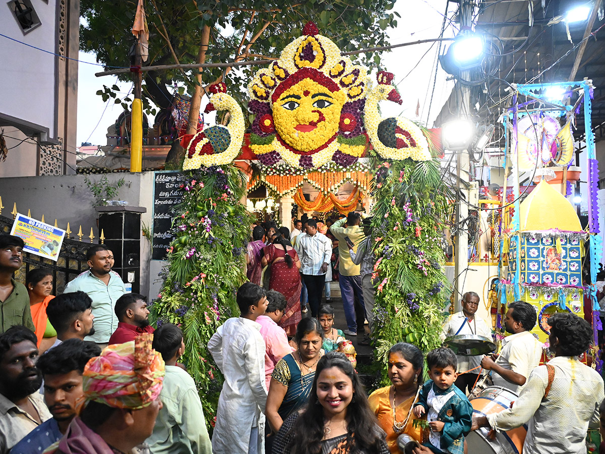 Devotional : Bonalu 2025 Festival in Telangana Photos2