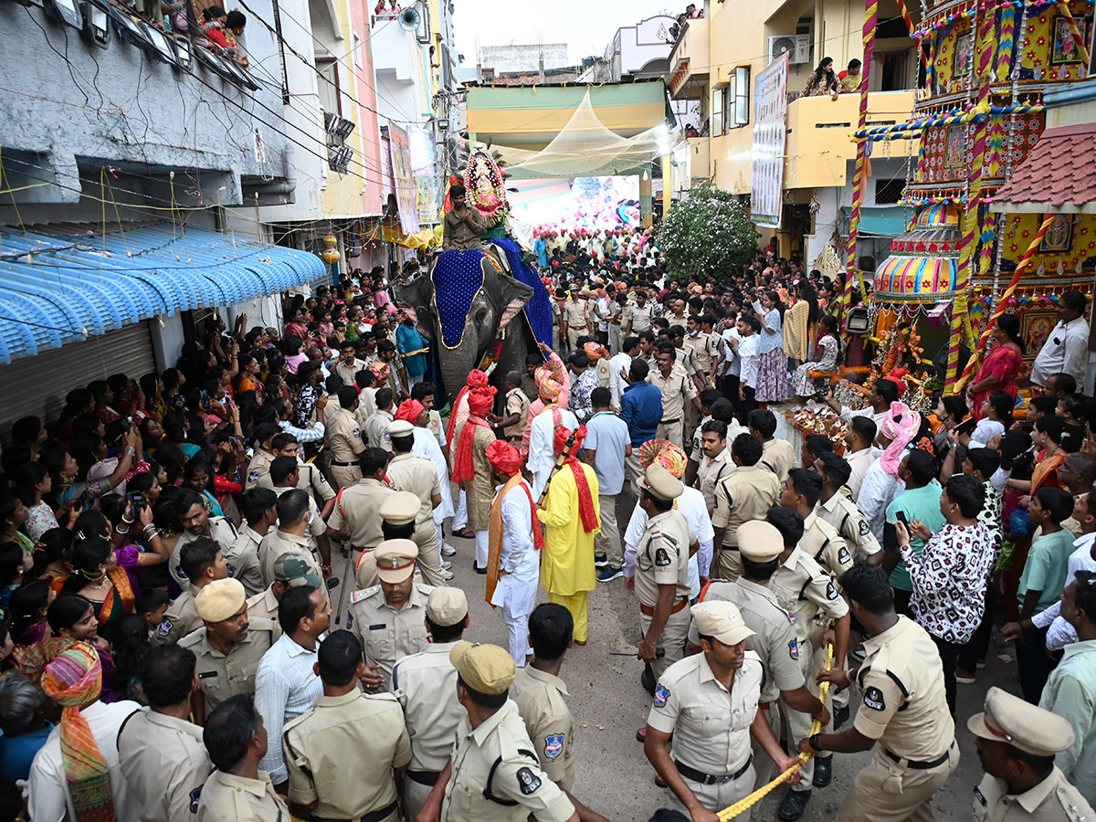 Devotional : Bonalu 2025 Festival in Telangana Photos4