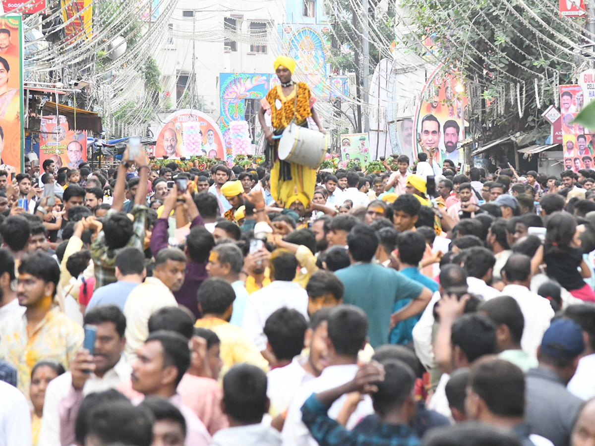 Devotional : Bonalu 2025 Festival in Telangana Photos9
