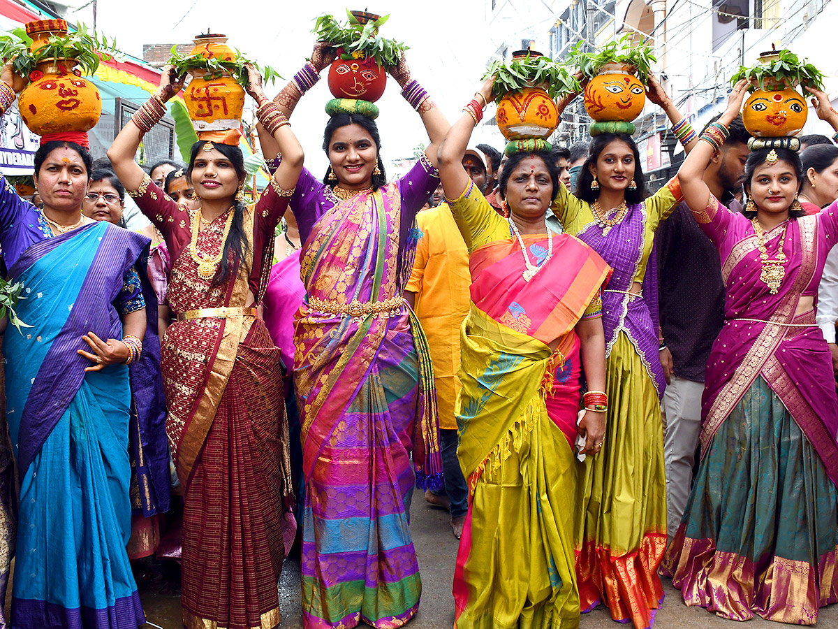 Devotional : Bonalu 2025 Festival in Telangana Photos12