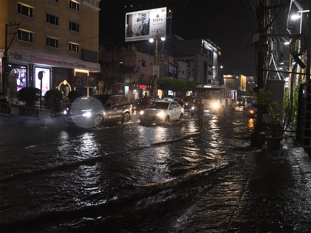 Heavy Rain in Vijayawada Today Photos14