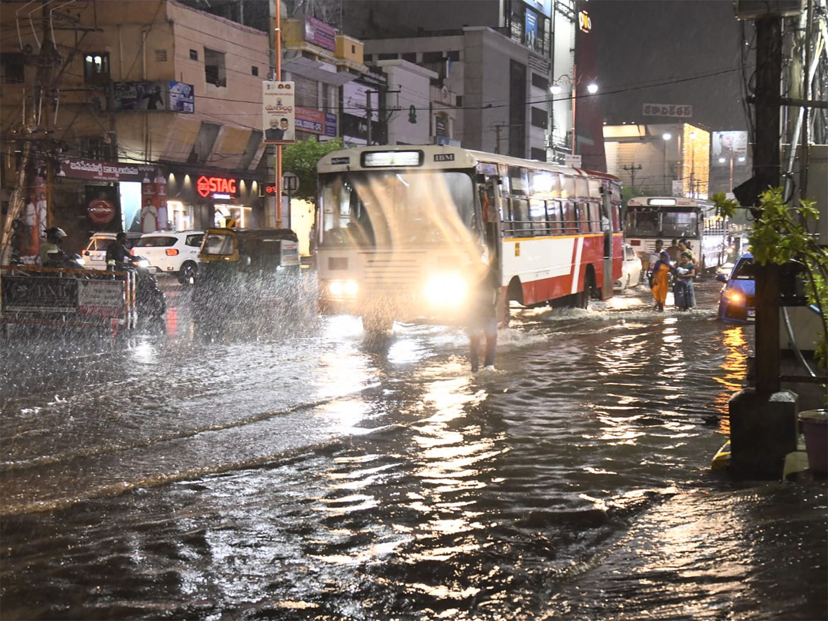 Heavy Rain in Vijayawada Today Photos18