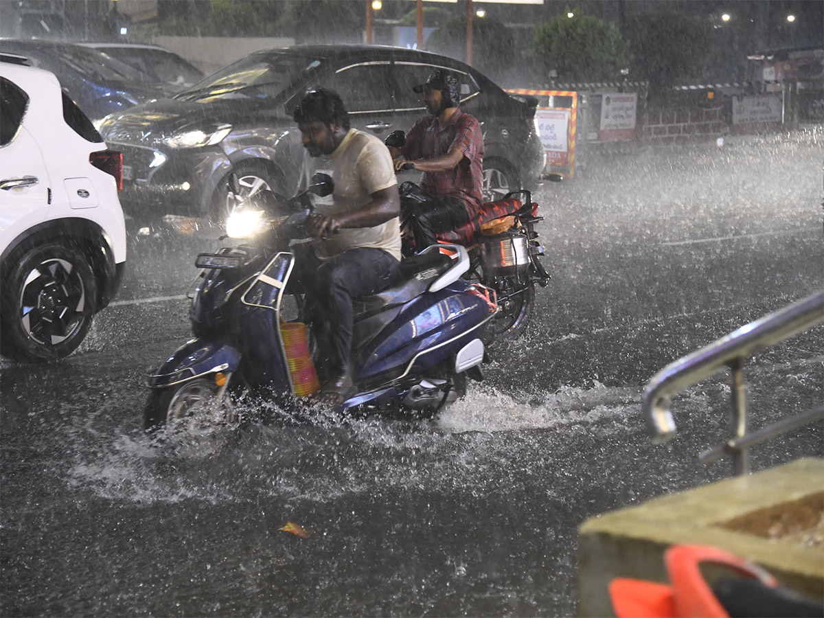 Heavy Rain in Vijayawada Today Photos19