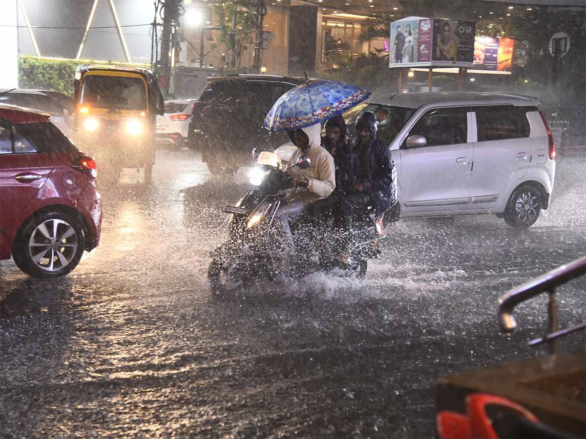 Heavy Rain in Vijayawada Today Photos20