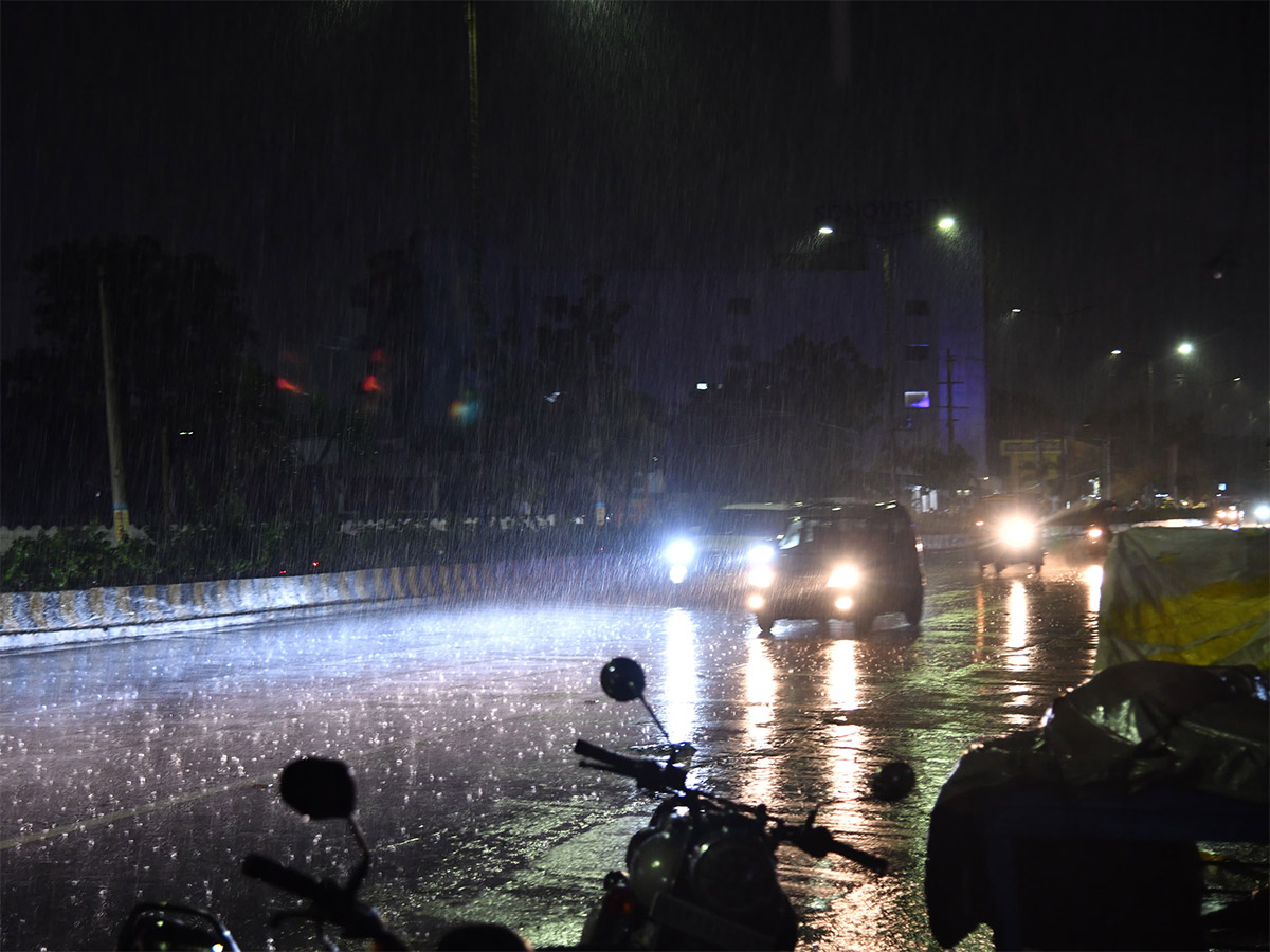 Heavy Rain in Vijayawada Today Photos21