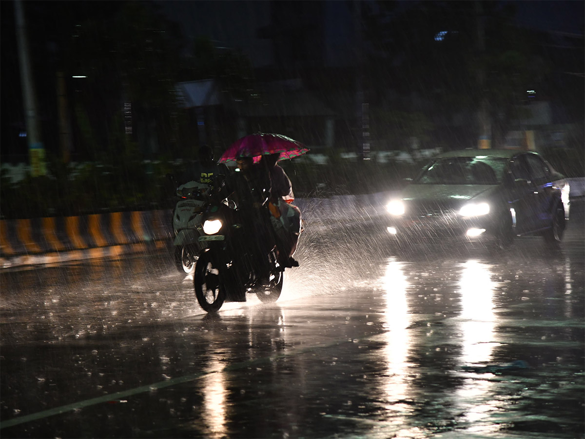 Heavy Rain in Vijayawada Today Photos27