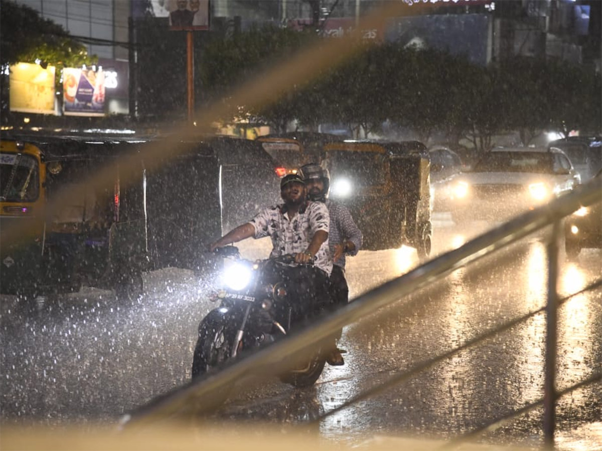 Heavy Rain in Vijayawada Today Photos5
