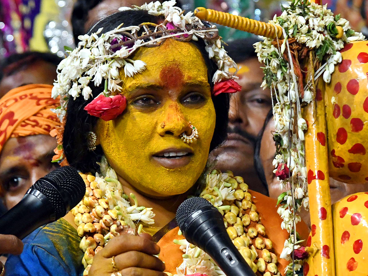 Huge Devotees Throng To Old City Temple For ‘Rangam’ Photos17