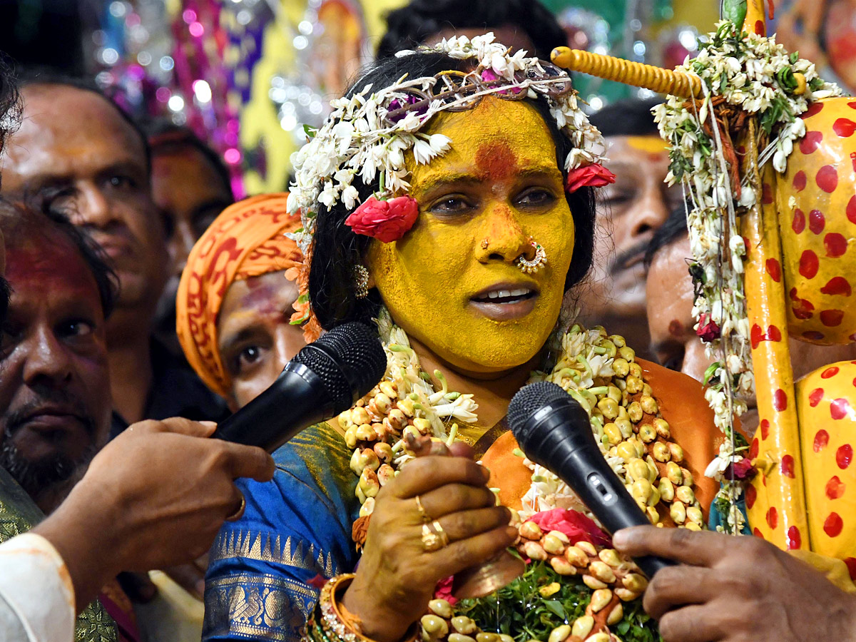 Huge Devotees Throng To Old City Temple For ‘Rangam’ Photos18