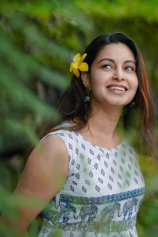 Tollywood Actress Abhinaya enjoying Her Kerala vacation Photos3