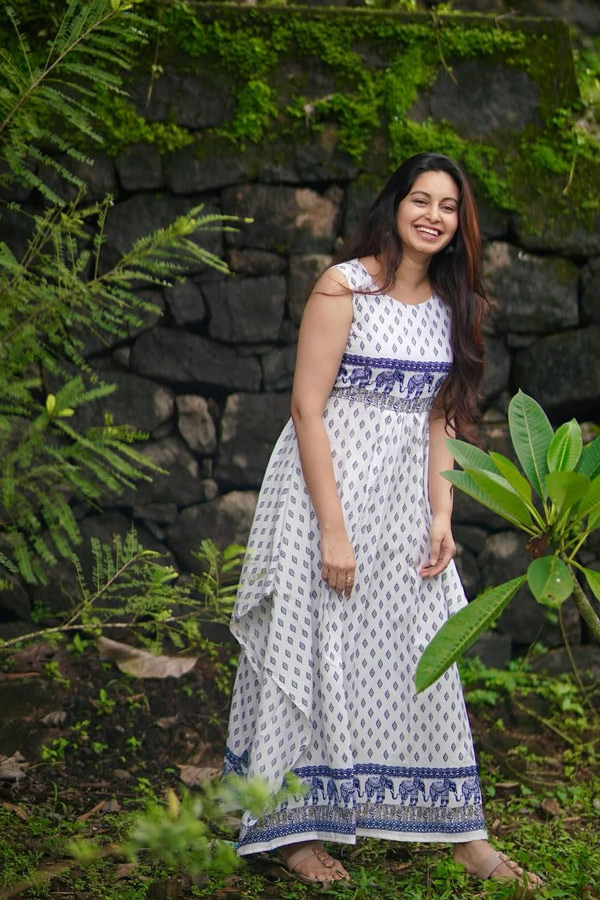 Tollywood Actress Abhinaya enjoying Her Kerala vacation Photos7