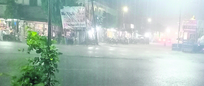 వీడియో కాన్ఫరెన్స్కు హాజరు 1