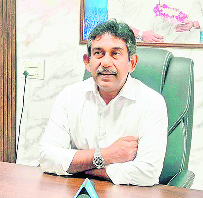 హామీలు తూచ్
1