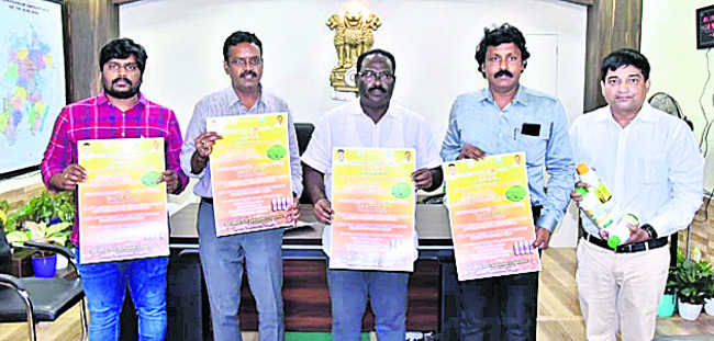 నానో ఎరువులను డ్రోన్లతో పిచికారీ చేయాలి 1
