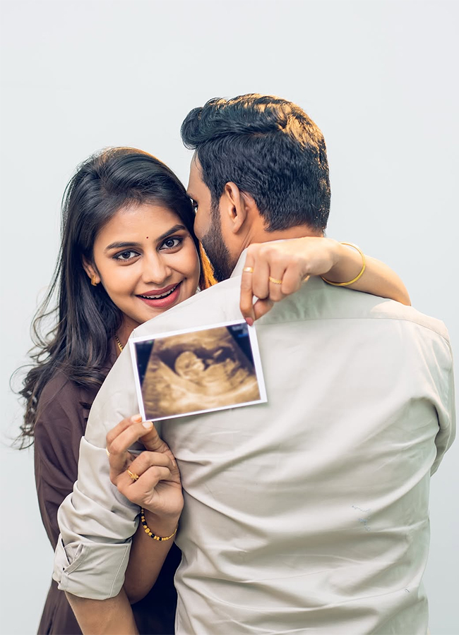 Bigg Boss fame Sonia Akula announced her pregnancy15