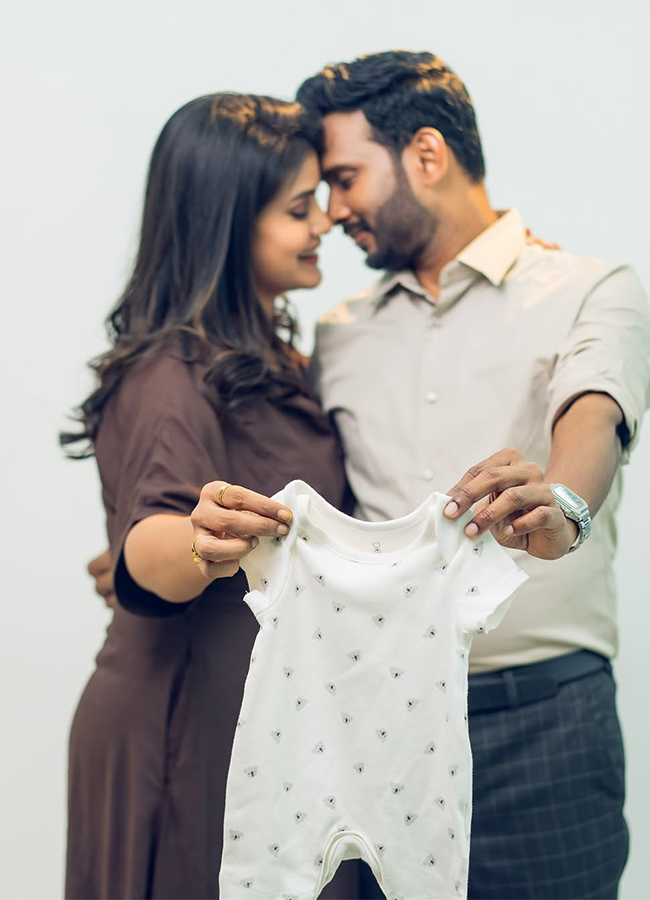 Bigg Boss fame Sonia Akula announced her pregnancy3