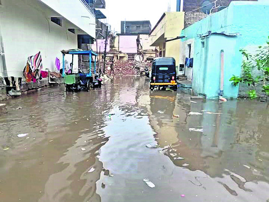 రాయచూరును వీడని వర్షం1