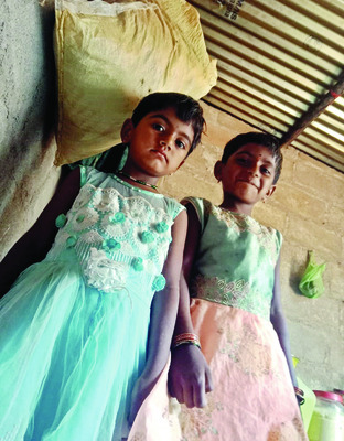 కుటుంబంపై పురుగుల మందు పంజా 5