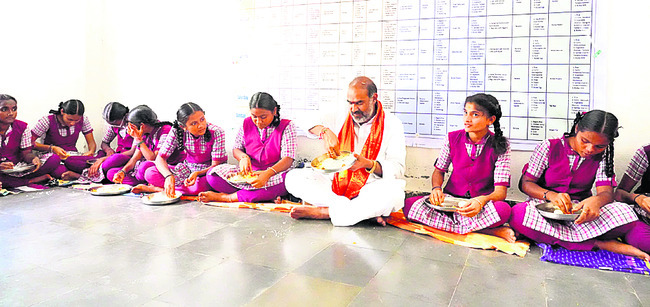 అర్హులందరికీ ఇందిరమ్మ ఇళ్లు ఇస్తాం2