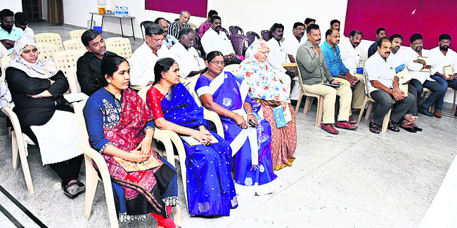 కార్పొరేషన్ ఎన్నికలపై దృష్టి సారిద్దాం 1