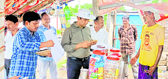 కార్తికేయుని సన్నిధిలో విజిలెన్స్ అడిషనల్ డైరెక్టర్1