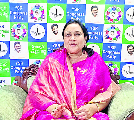 రాష్ట్ర వ్యవసాయ శాఖ మంత్రి కింజరాపు అచ్చెన్నాయుడు సోషల్4