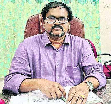 ఏం తిని బతకాలి
1