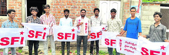 సమస్యలు పరిష్కరించాలి3