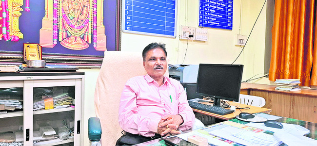 పాలిటెక్నిక్ కోర్సుల్లో తగ్గుతున్న అడ్మిషన్లు
3