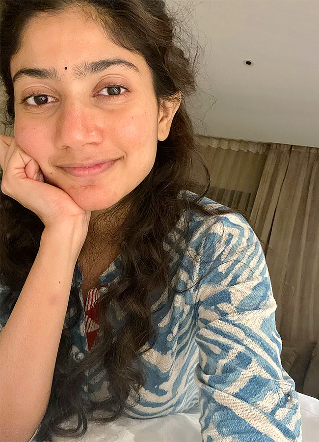 Actress Sai Pallavi Latest Photos Viral12