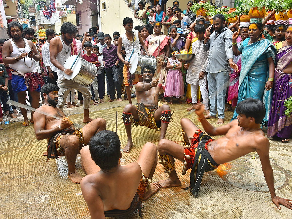 Devotional : Bonalu 2025 Festival in Film Nagar Photos 10
