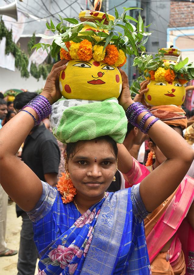 Devotional : Bonalu 2025 Festival in Film Nagar Photos 11
