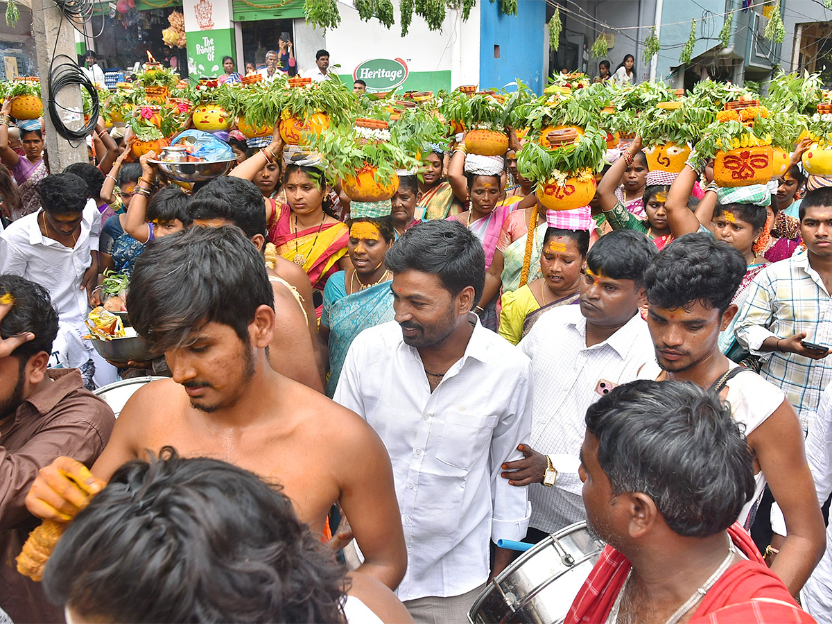 Devotional : Bonalu 2025 Festival in Film Nagar Photos 13