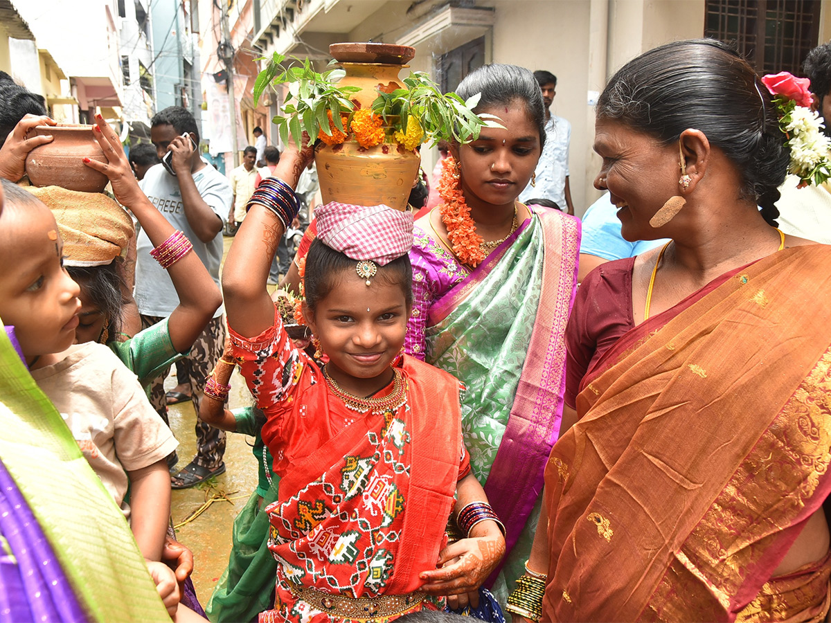 Devotional : Bonalu 2025 Festival in Film Nagar Photos 20