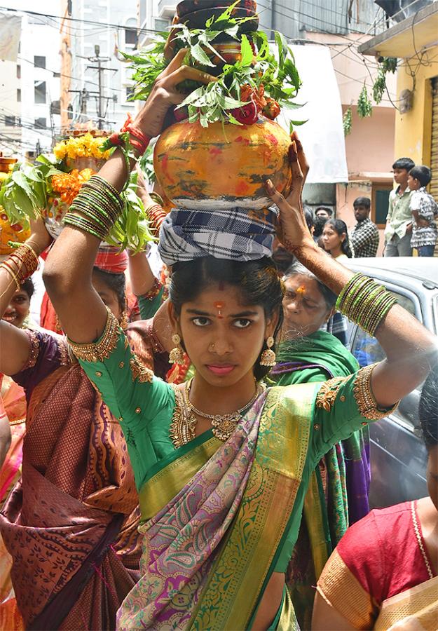 Devotional : Bonalu 2025 Festival in Film Nagar Photos 28