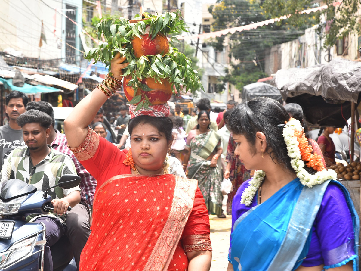 Devotional : Bonalu 2025 Festival in Film Nagar Photos 29