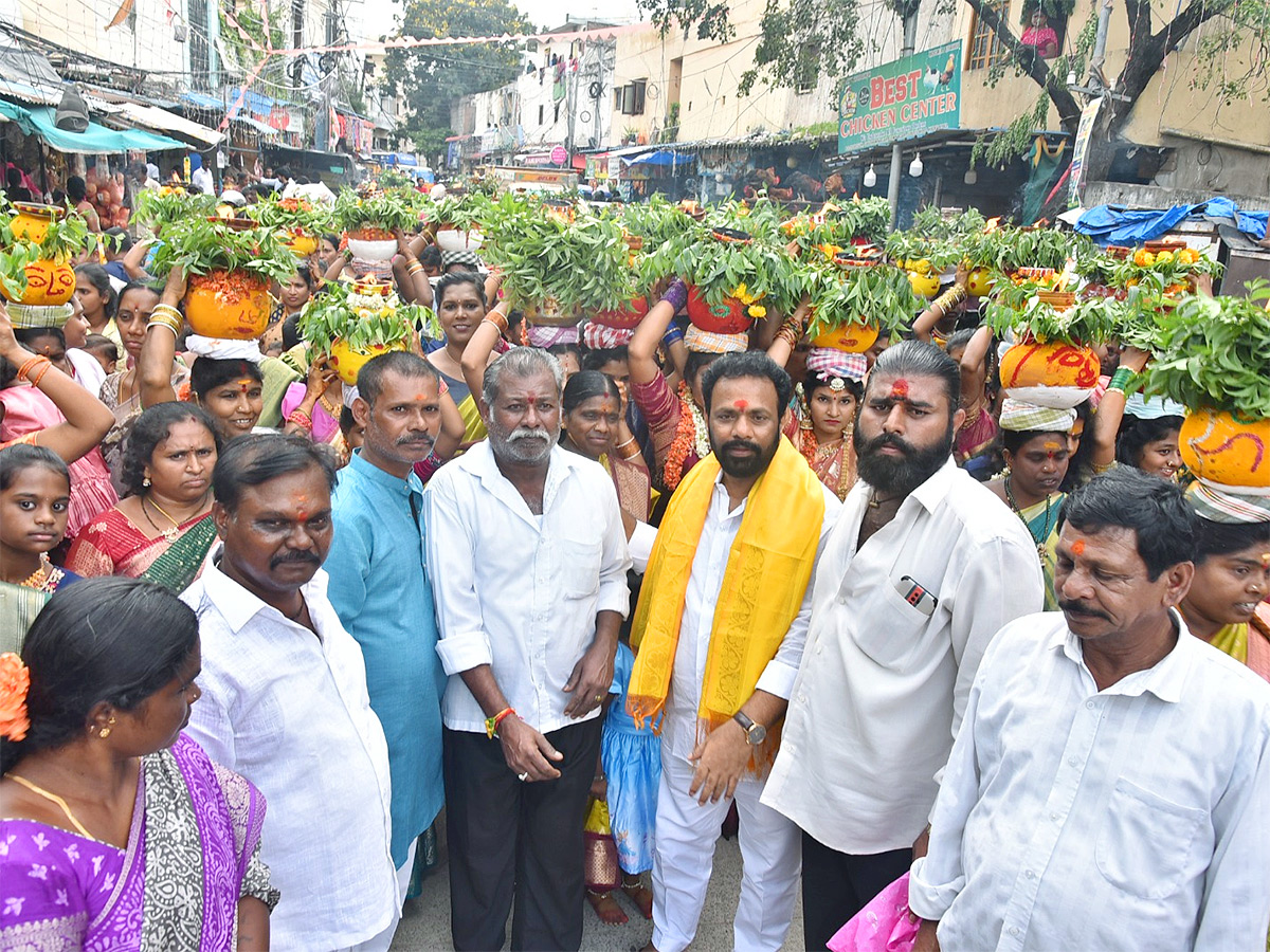 Devotional : Bonalu 2025 Festival in Film Nagar Photos 32