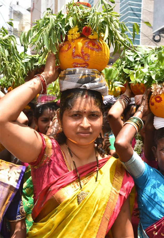 Devotional : Bonalu 2025 Festival in Film Nagar Photos 7