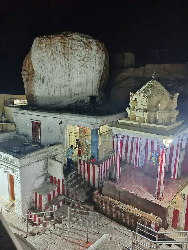 Manyamkonda Sri Lakshmi Venkateshwara Swamy Temple Mahbubnagar Photos18